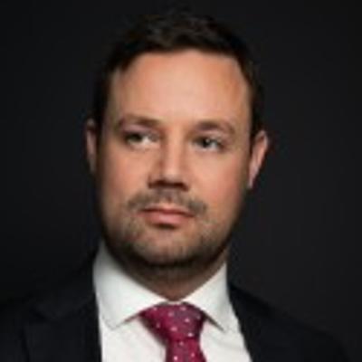 Warren Davis from Ovartis Lawyers