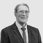 Mark Davidson from Hozack Clisdell Lawyers 