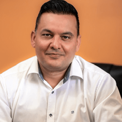 Robby Sawhney from Royal Migration & Education Consultants