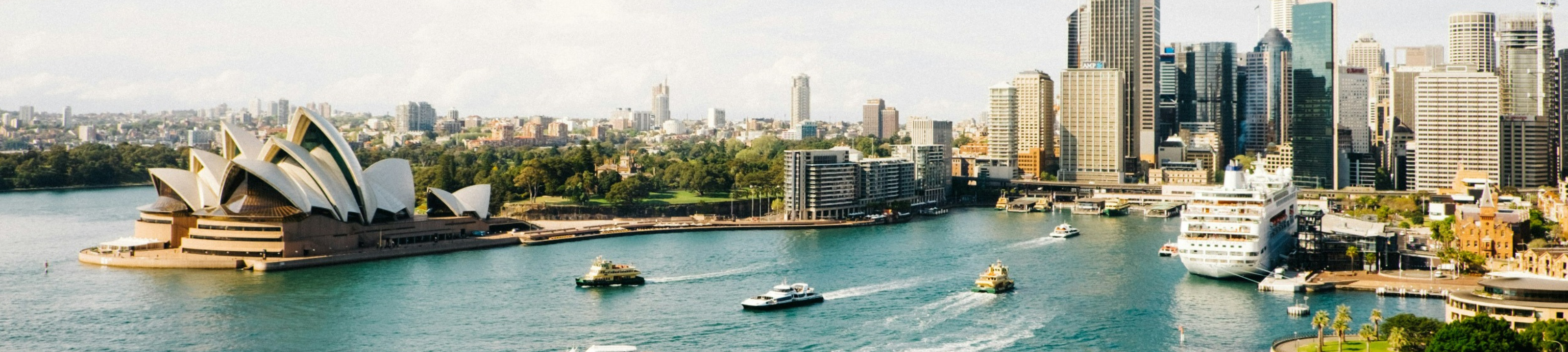 Juliana Naspolini cover