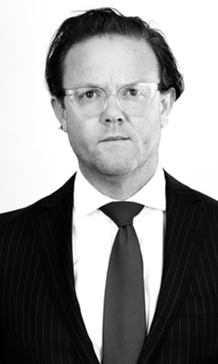 Peter Lamont